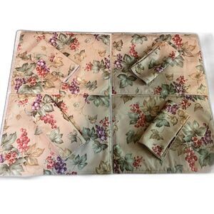 Vntg Beige Grapes & Floral Pattern 4 Placemats & Napkins Traditional Style*